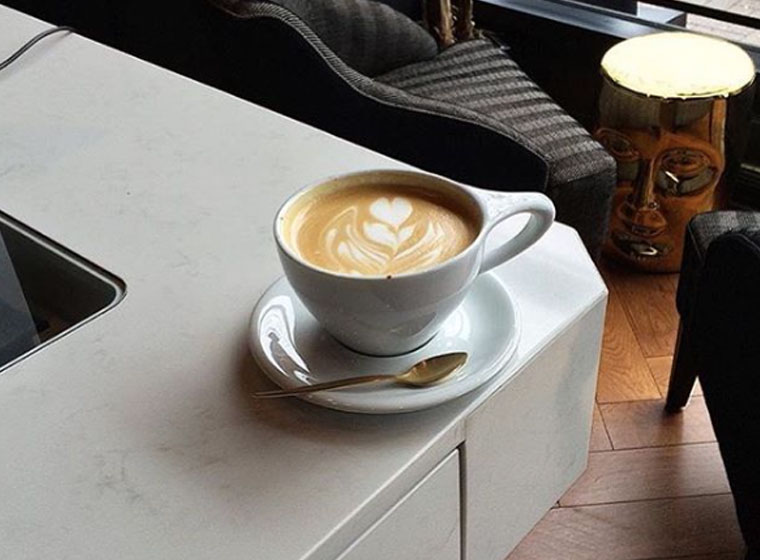 montreal_luxury_cafe