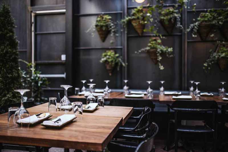 jatoba-montreal-terrasse-restaurant-luxe
