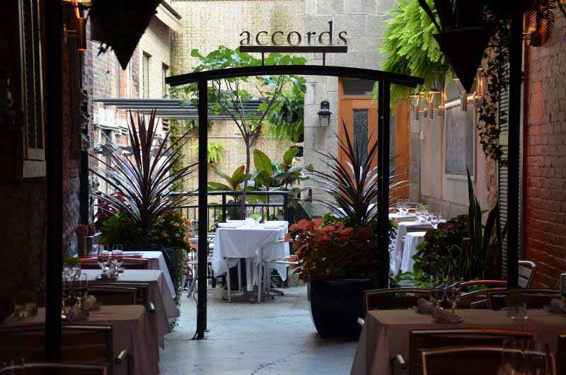 accords-wine-bar-montreal-luxury