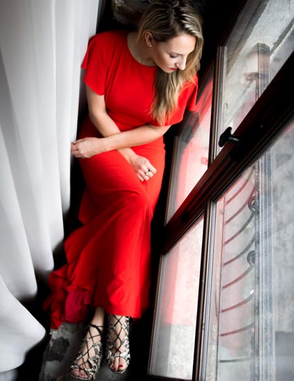 halston-robe-rouge-mode-look