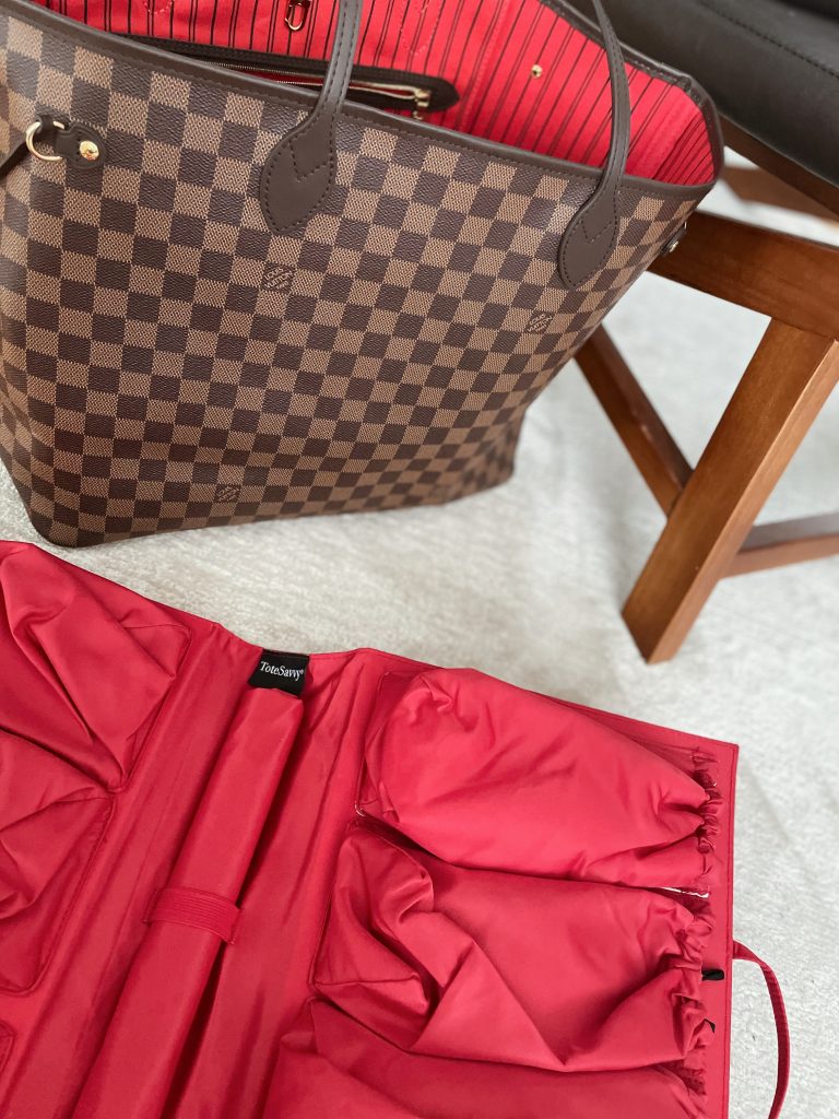 Organizing an LV bag as a Mom